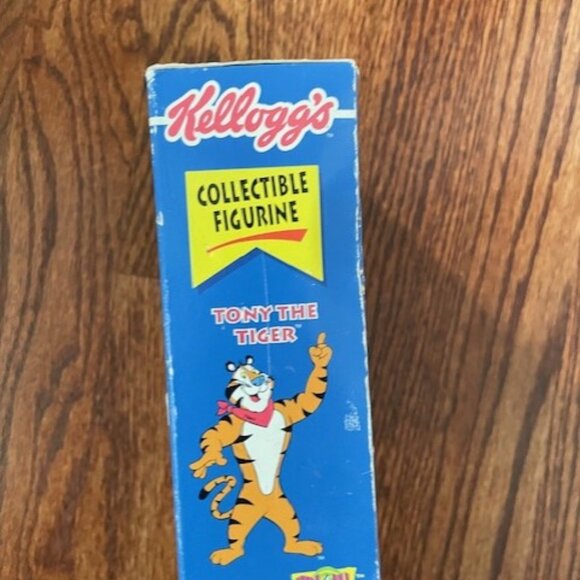 Tony The Tiger Kellogg's Cereal Celebrities 1998 Figure NIB - Picture 5 of 7